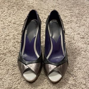 Unique leather pumps
